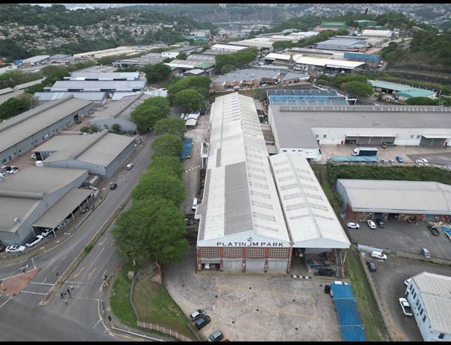 8,000M² WAREHOUSE TO LET IN BRIARDENE