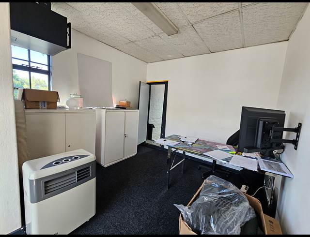 280M² MINI FACTORY TO LET IN KYA SANDS