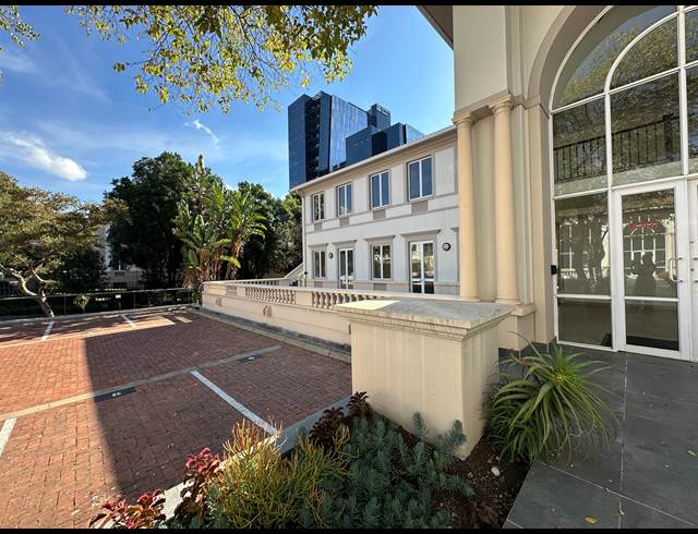 607M² OFFICE TO LET IN SANDTON CENTRAL