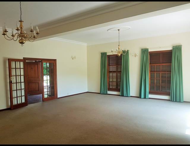 4 bed property to rent in LANGERUG