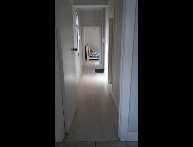 2 BEDROOM PROPERTY TO RENT IN RONDEBOSCH