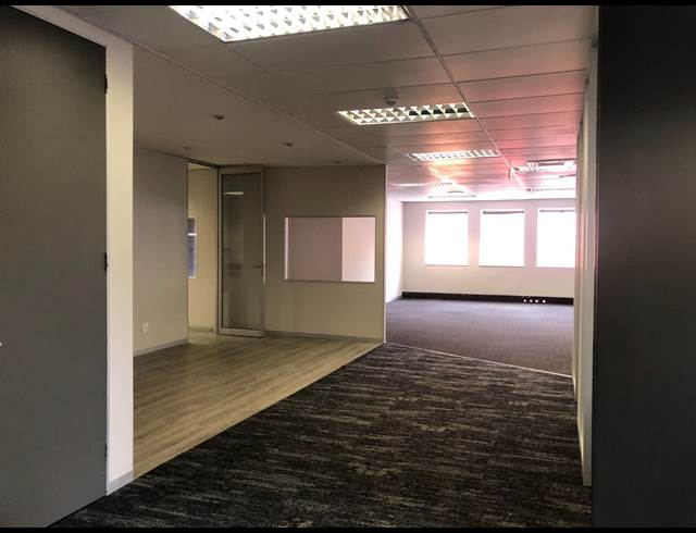 315M² OFFICE TO LET IN ILLOVO
