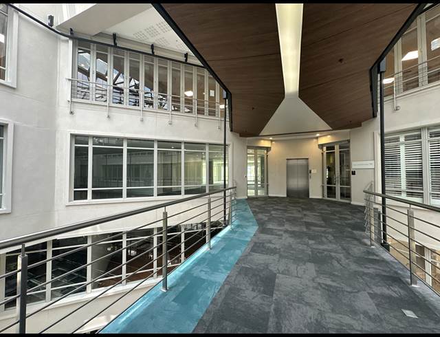 947M² OFFICE TO LET IN SANDTON CENTRAL
