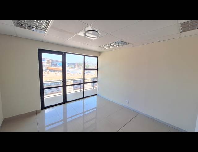 1,066M² WAREHOUSE TO LET IN NORTH RIDING