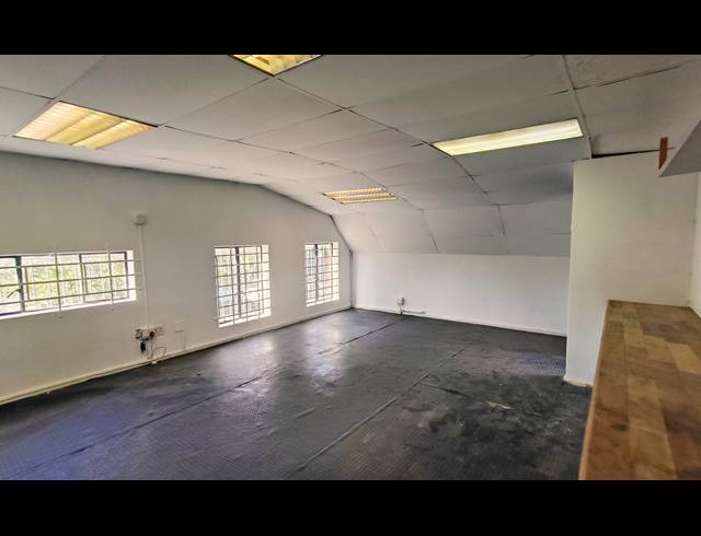 360M² WAREHOUSE TO LET IN WOODSTOCK