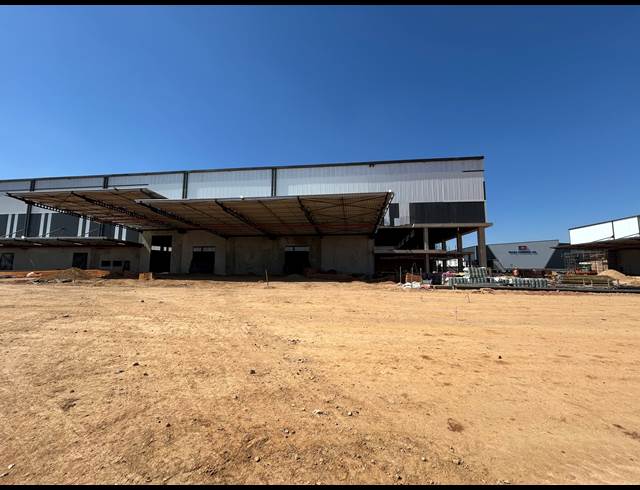 9,909M² WAREHOUSE TO LET IN JET PARK