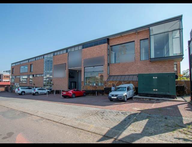 652M² OFFICE TO LET IN KRAMERVILLE