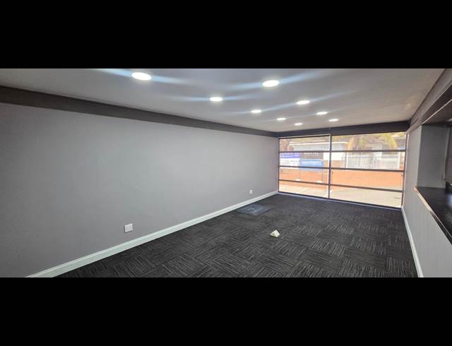 186M² OFFICE TO LET IN NELSPRUIT EXT 2