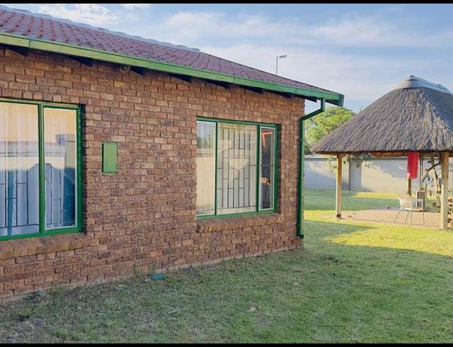 2 BEDROOM PROPERTY TO RENT IN THERESA PARK