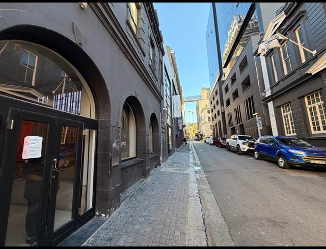 400M² BUILDING TO LET IN CAPE TOWN CITY CENTRE