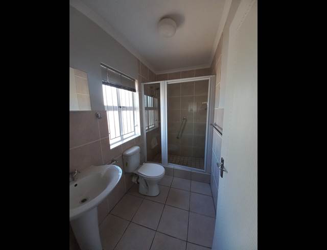 3 bed property to rent in LANGERUG