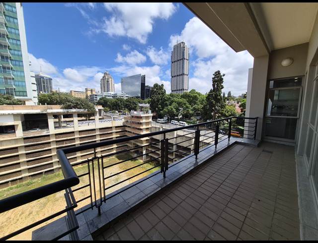 325M² OFFICE TO LET IN SANDTON CENTRAL