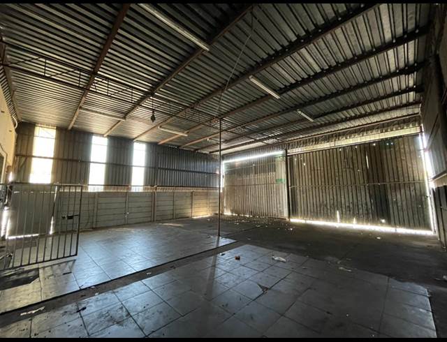 357M² WAREHOUSE TO LET IN PAROW INDUSTRIAL