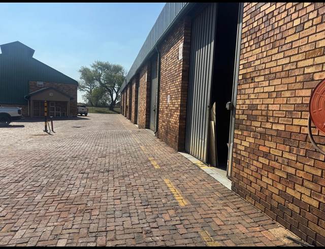 170M² BUILDING TO LET IN NEW ERA
