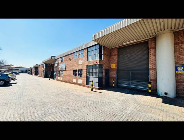 275M² WAREHOUSE TO LET IN STORMILL