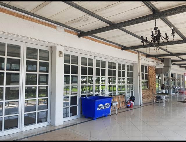 500M² BUSINESS CENTRE TO LET IN PHOENIX INDUSTRIAL