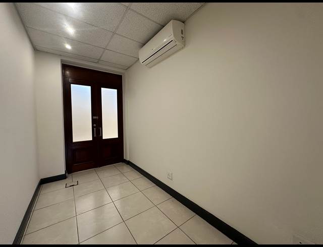 162M² OFFICE TO LET IN SANDTON CENTRAL