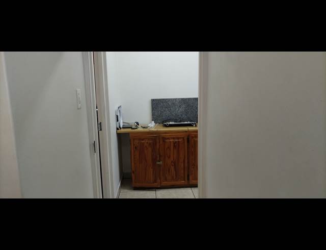 110M² OFFICE TO LET IN SONHEUWEL EXT 1