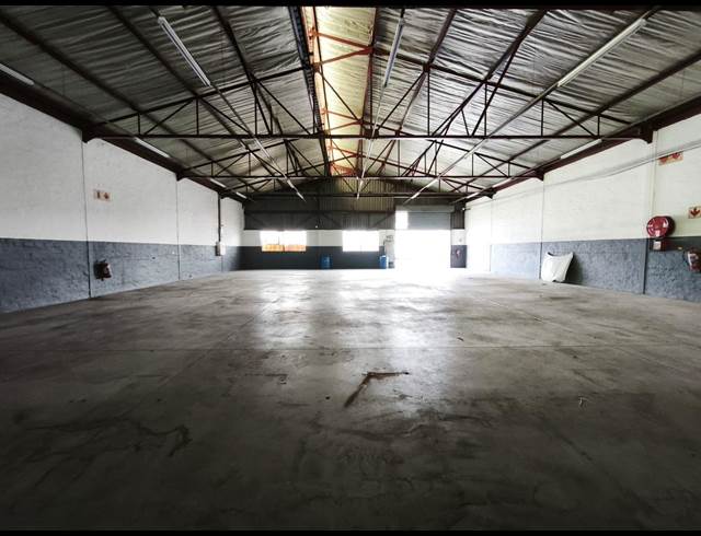 445M² WAREHOUSE TO LET IN ROBERTVILLE