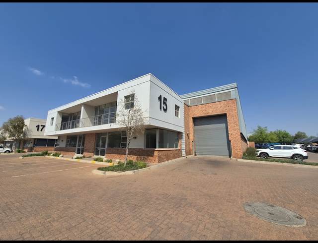 1,238M² WAREHOUSE TO LET IN RANDJESPARK