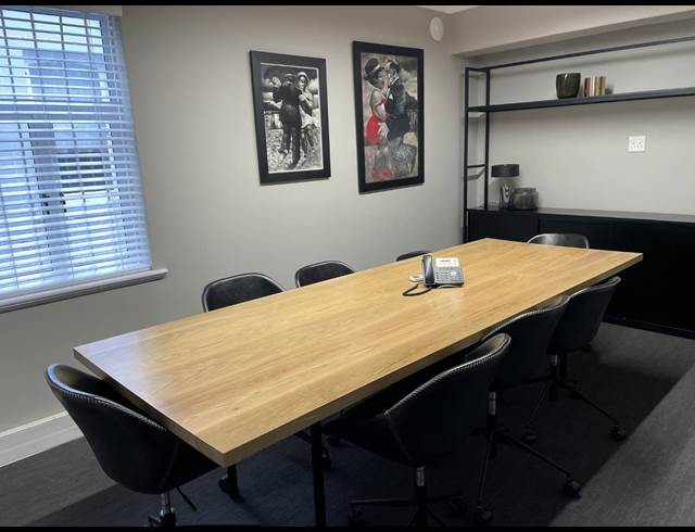 57M² OFFICE TO LET IN GARDENS