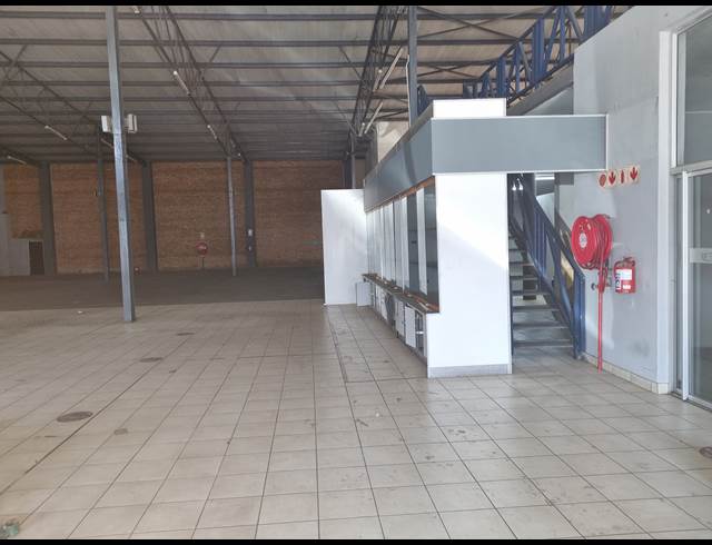 1,500M² WAREHOUSE TO LET IN NELSPRUIT CENTRAL