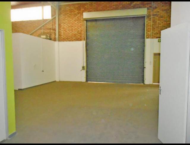 598M² WAREHOUSE TO LET IN MEADOWDALE