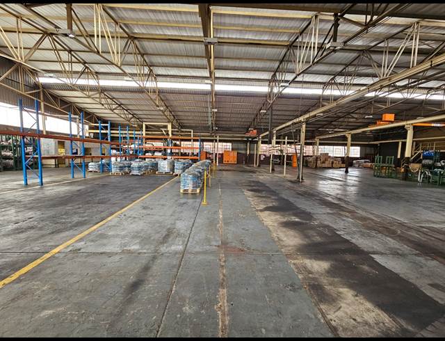 1,850M² FACTORY TO LET IN WADEVILLE