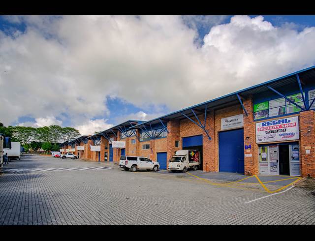 420M² WAREHOUSE TO LET IN RIVERSIDE INDUSTRIAL PARK