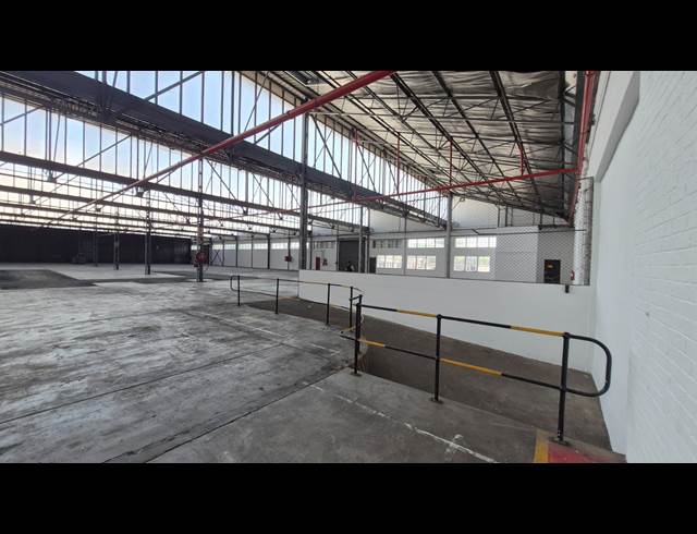 4,280M² WAREHOUSE TO LET IN BOKSBURG EAST