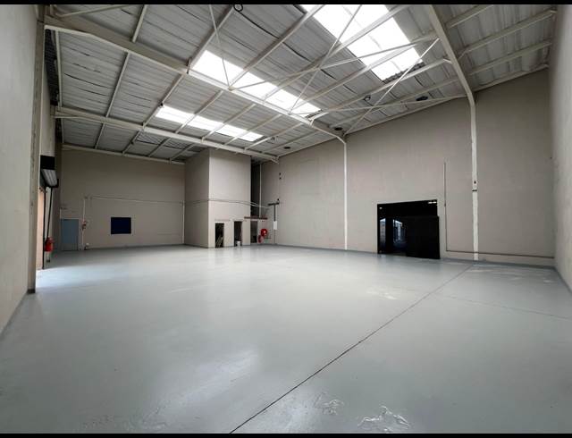 2,617M² WAREHOUSE TO LET IN STRIJDOMPARK