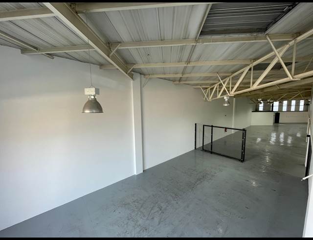613M² WAREHOUSE TO LET IN HALFWAY HOUSE