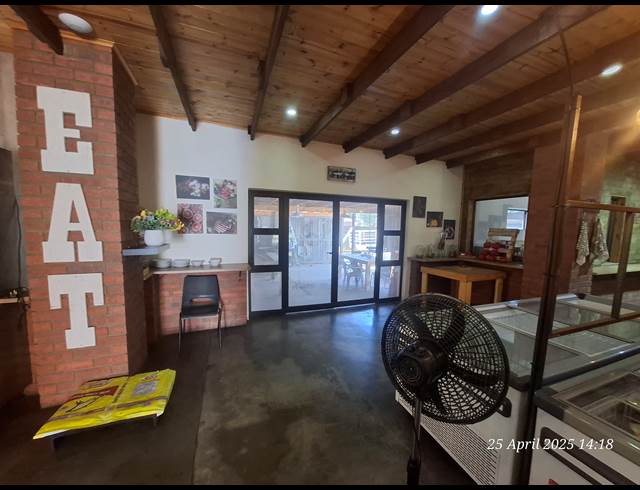 210M² BUILDING TO LET IN PIONEER PARK