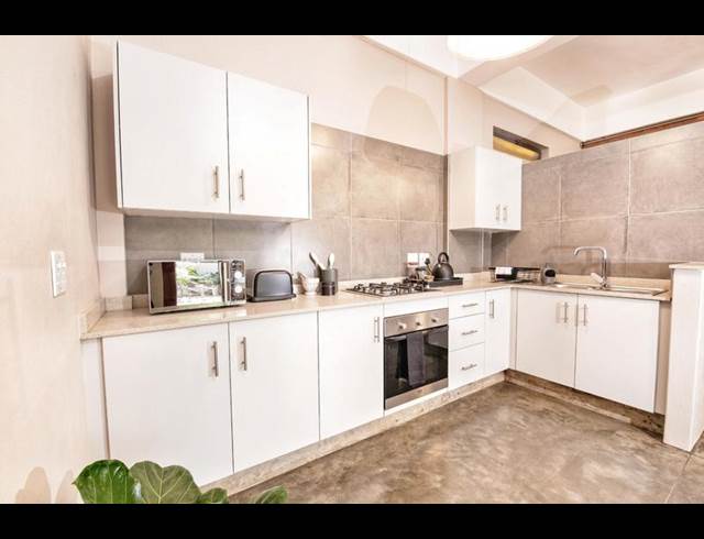 1 BEDROOM PROPERTY TO RENT IN BRAAMFONTEIN