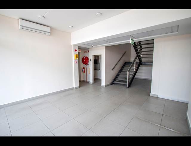 4,314M² WAREHOUSE TO LET IN KYA SANDS