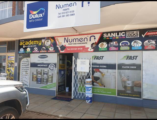 100M² RETAIL TO LET IN BREDELL