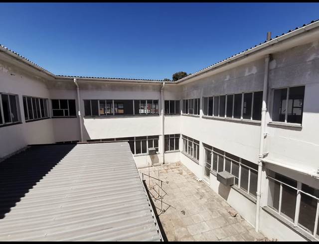 1,100M² WAREHOUSE RENTED IN MAITLAND
