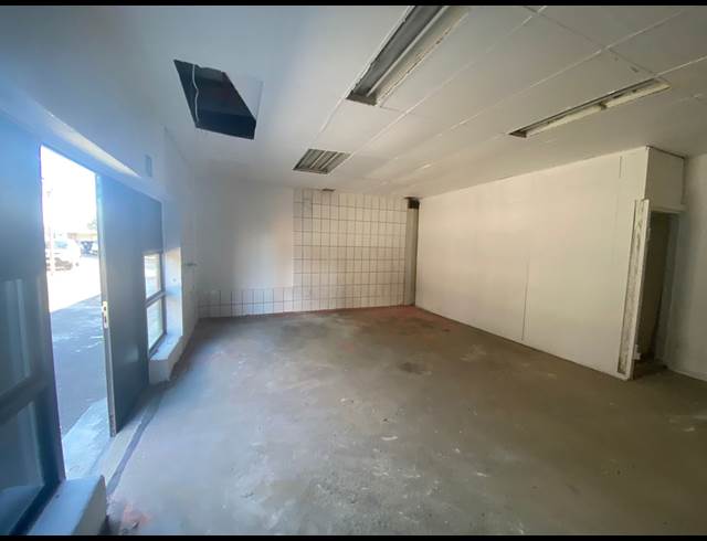 149M² RETAIL TO LET IN PARKLANDS