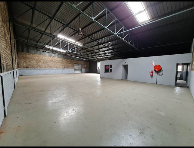 430M² WAREHOUSE TO LET IN WADEVILLE