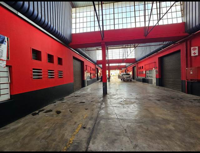 154M² WAREHOUSE TO LET IN STEELEDALE