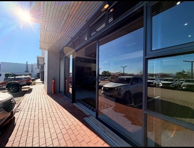 140M² RETAIL TO LET IN UMHLANGA RIDGE