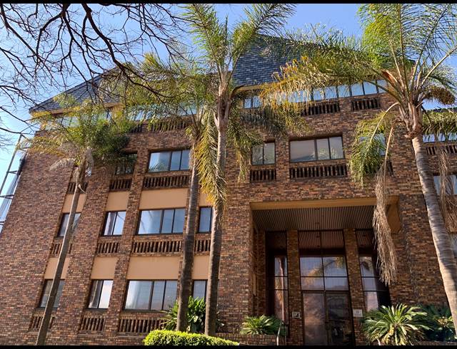1,778M² OFFICE TO LET IN SANDTON CENTRAL