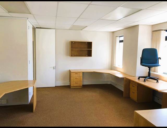 236M² OFFICE TO LET IN STEENBERG