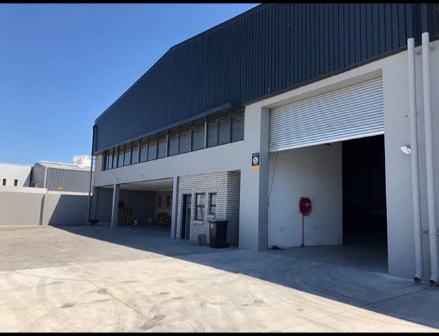 800M² WAREHOUSE RENTED IN BLACKHEATH INDUSTRIAL