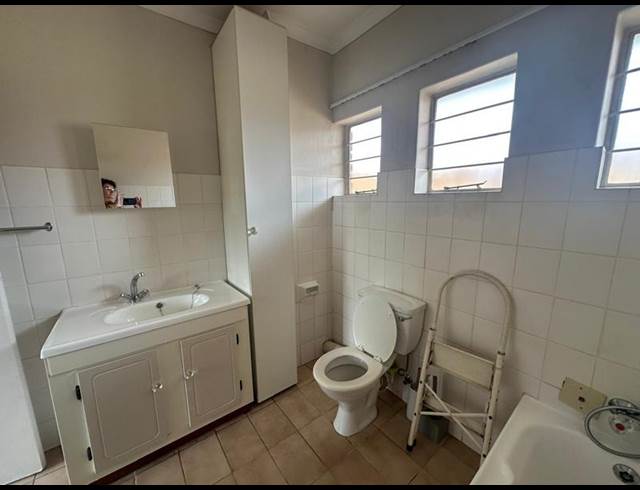 1 BEDROOM PROPERTY TO RENT IN LYNNWOOD