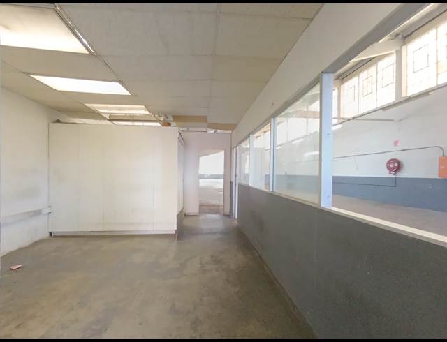 617M² WAREHOUSE TO LET IN PINETOWN CENTRAL