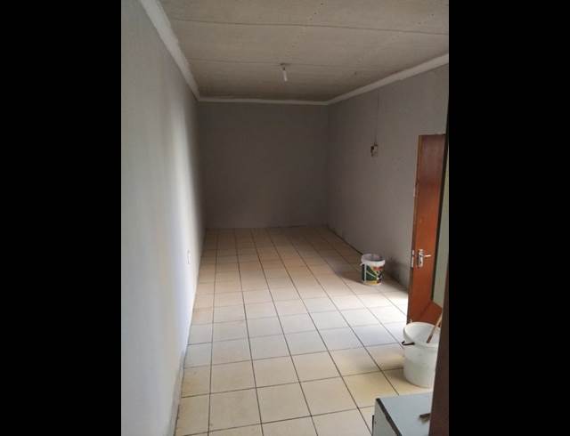 1 BEDROOM PROPERTY TO RENT IN TLAMATLAMA