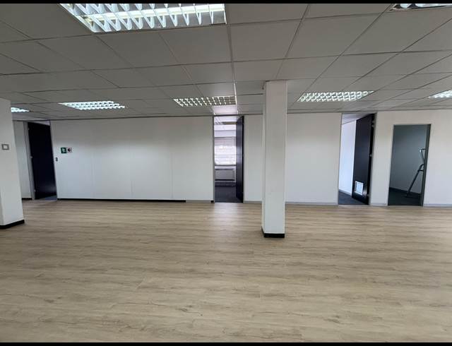 254M² OFFICE TO LET IN TYGER VALLEY