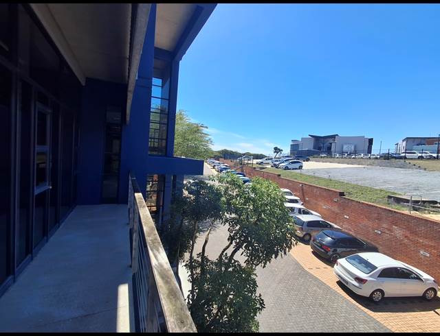 678M² OFFICE TO LET IN BEACON BAY