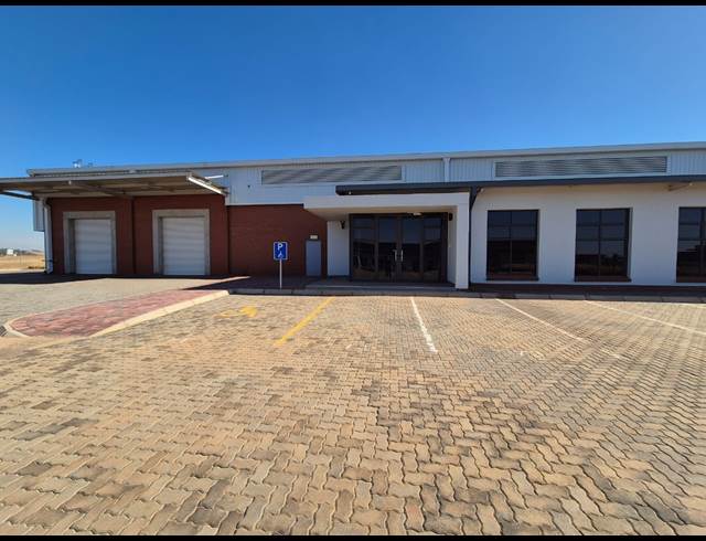 1,992M² WAREHOUSE TO LET IN WITFONTEIN